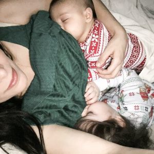 Tandem-breastfeeding-nursing